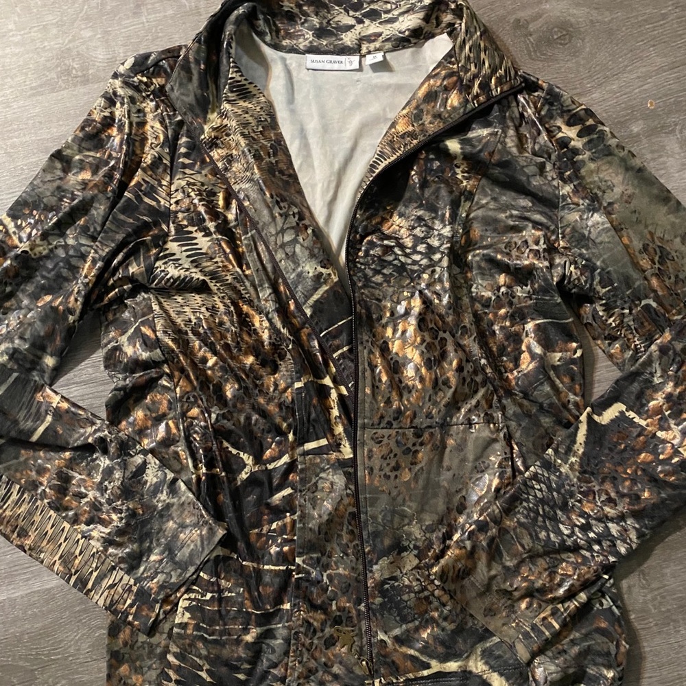 Susan Graver Full zip exotic camo print jacket